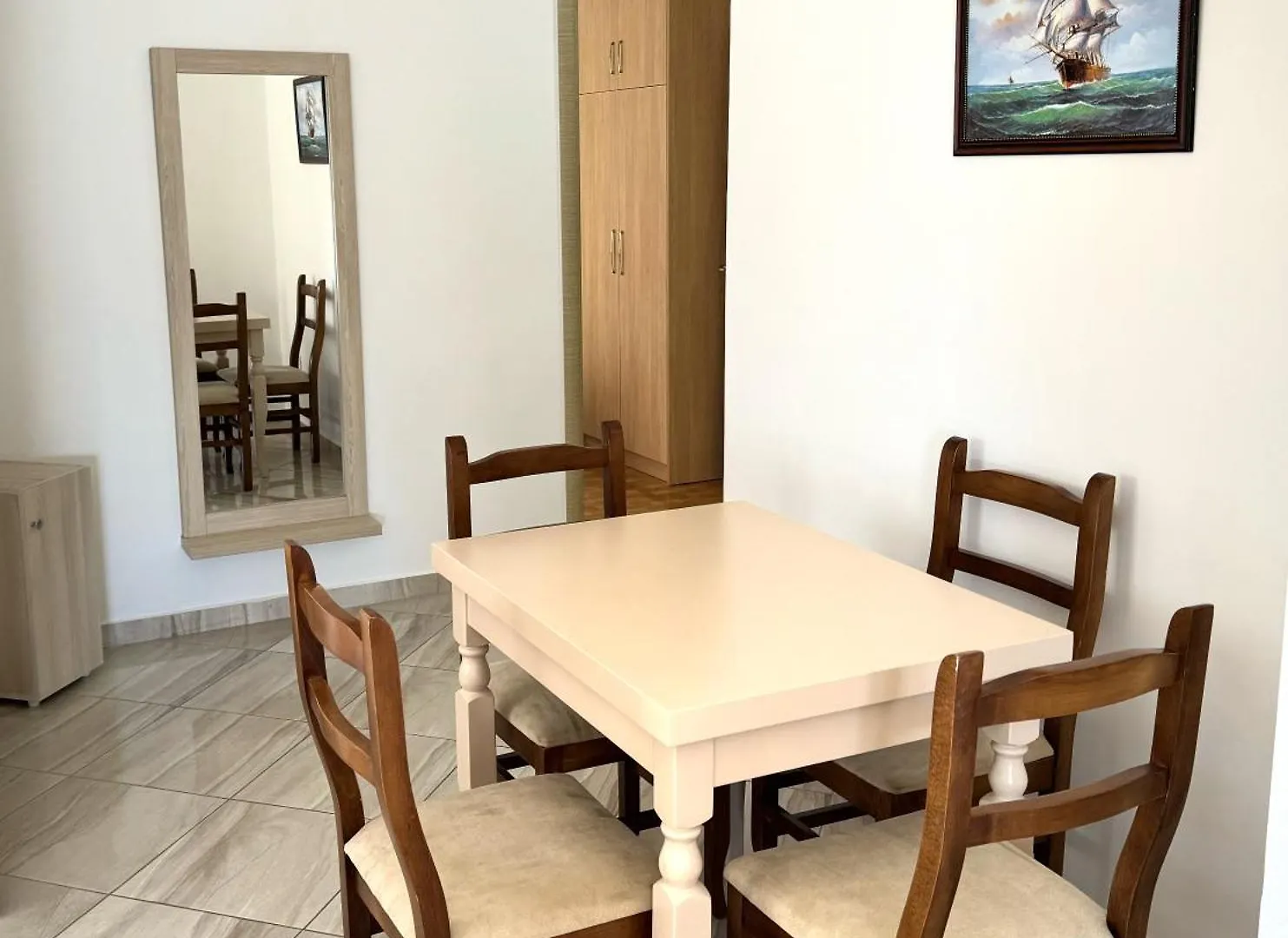 Playa Apartments ساراندا