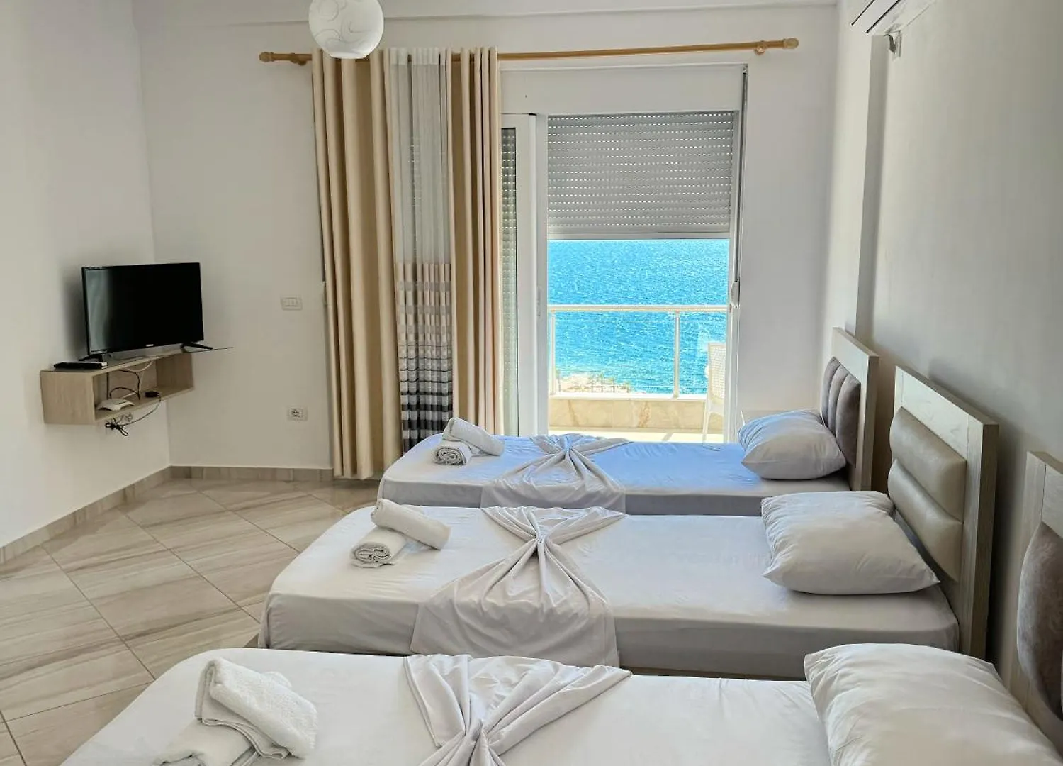 Playa Apartments ساراندا ألبانيا