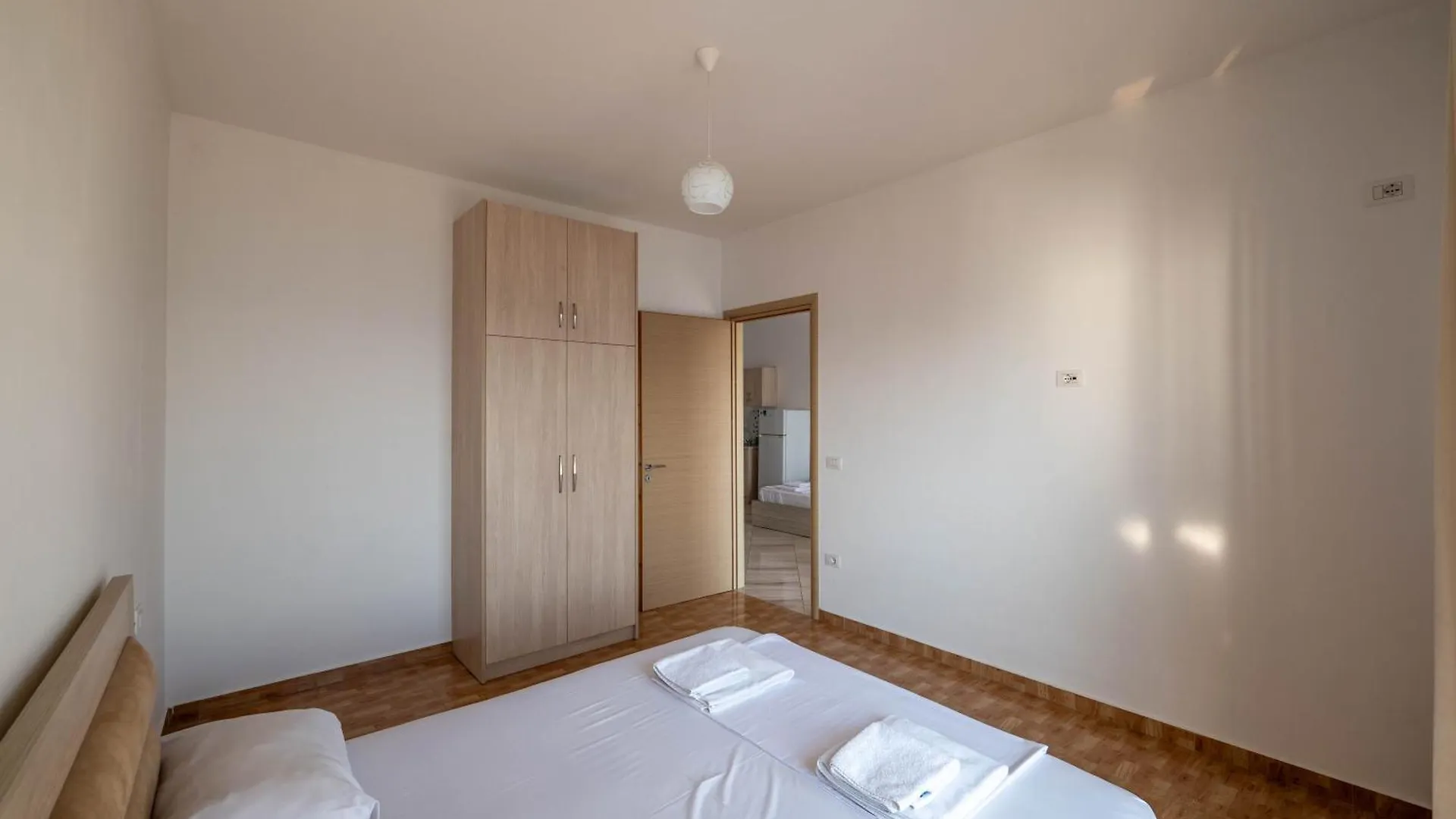 Playa Apartments ساراندا